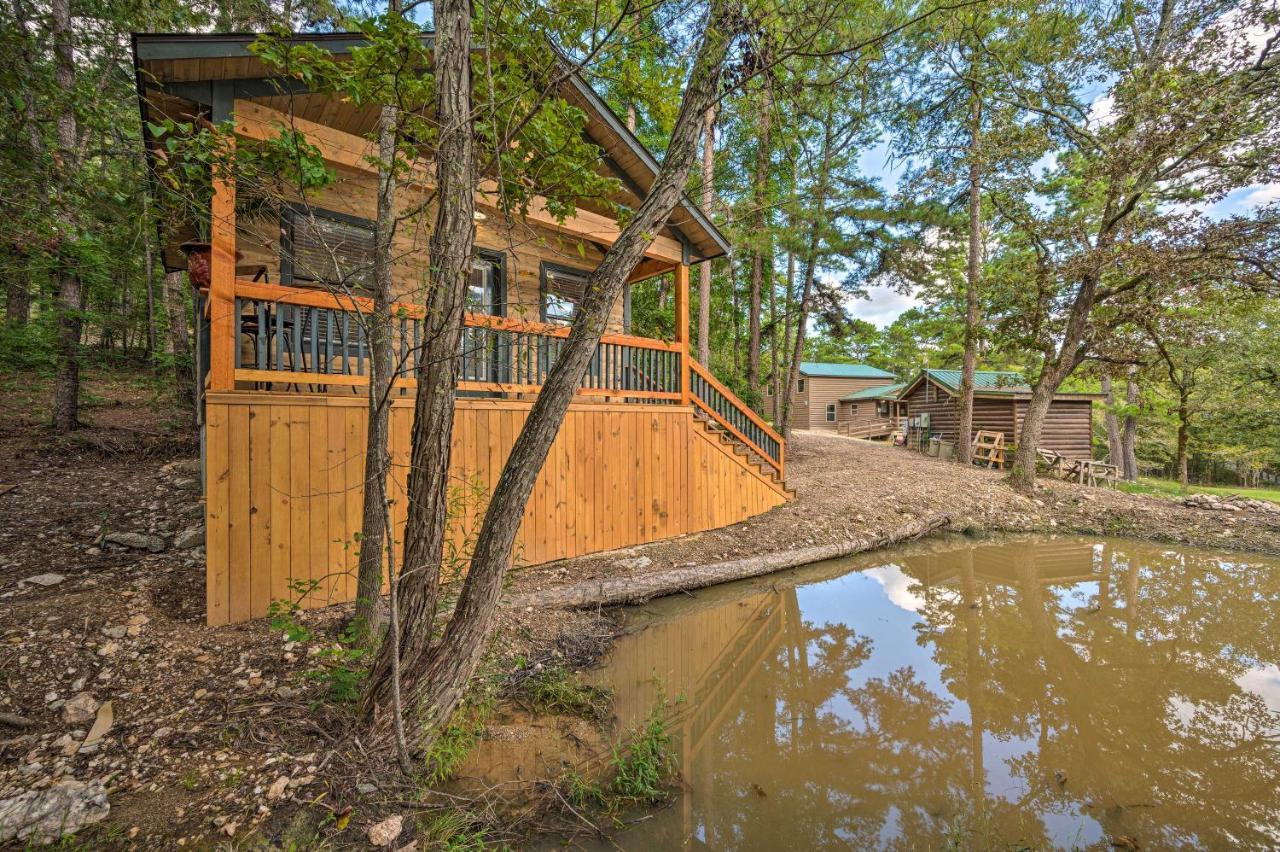Romantic Broken Bow Cabin With Jacuzzi And Fire Pit! Exterior photo